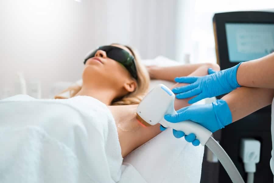 epilation laser aisselles effets secondaires medecin esthetique paris docteur levy jerry chirurgien esthetique paris